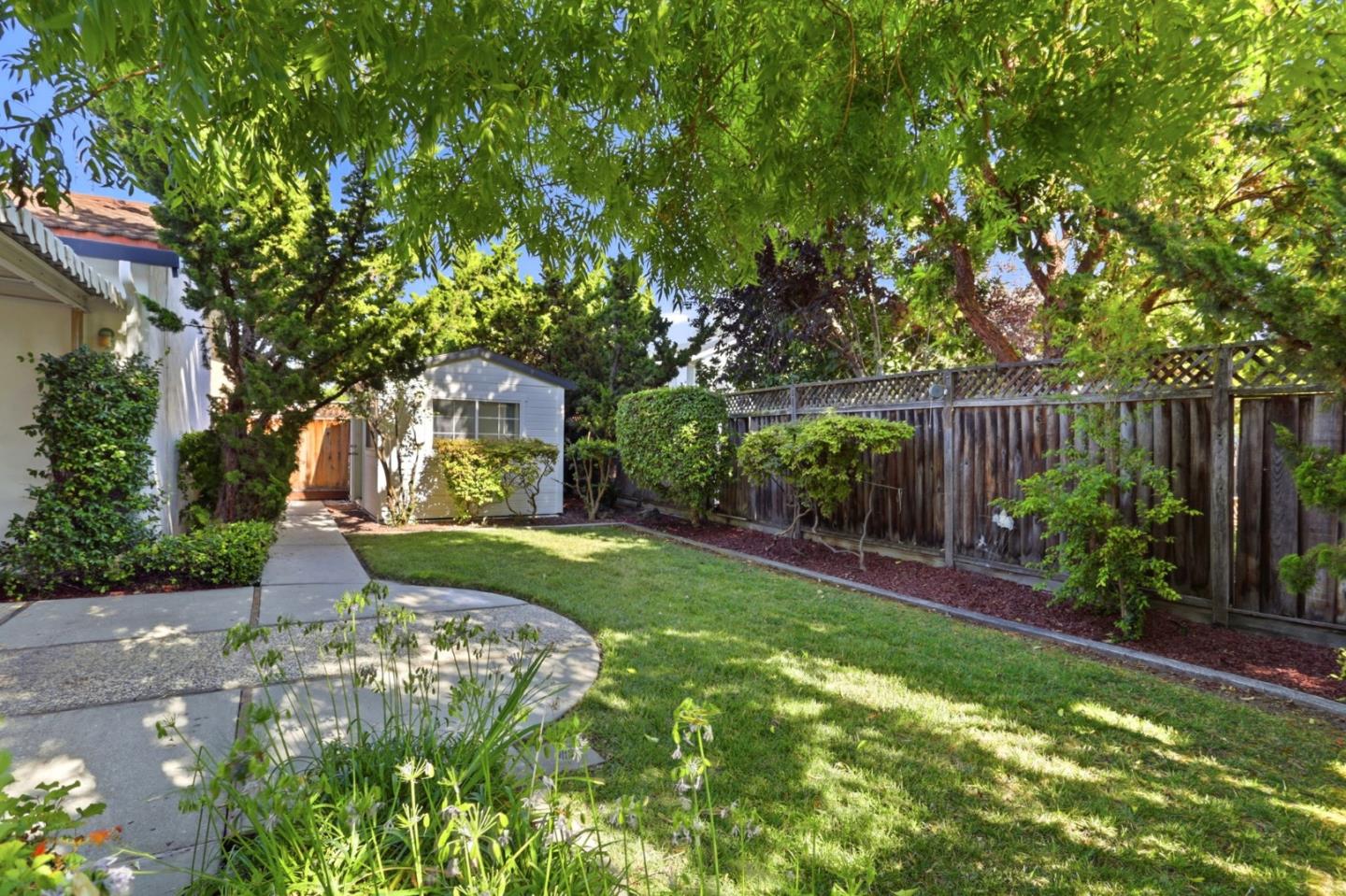 354 Surber DR
