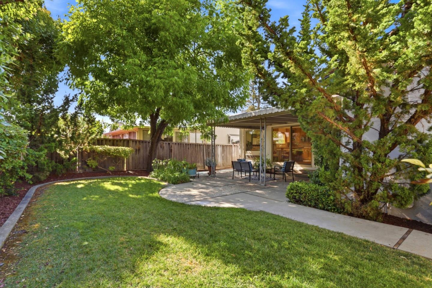 354 Surber DR