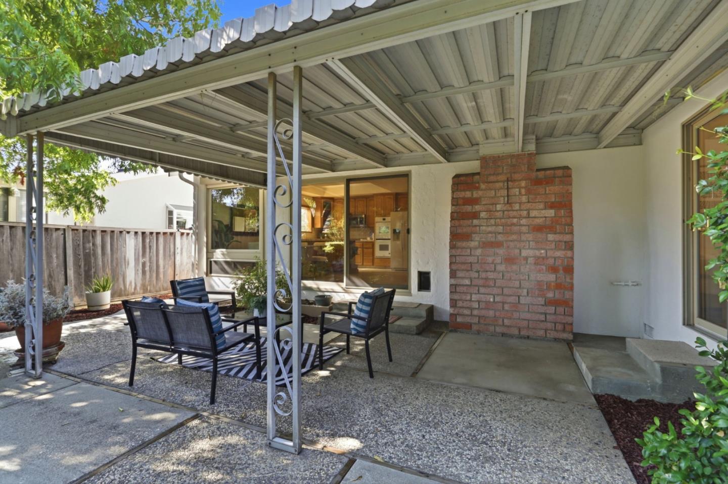 354 Surber DR