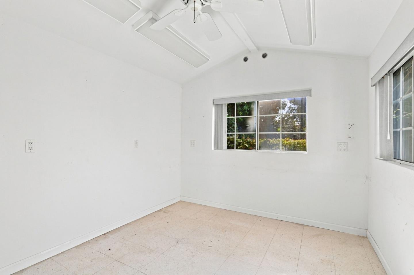 354 Surber DR