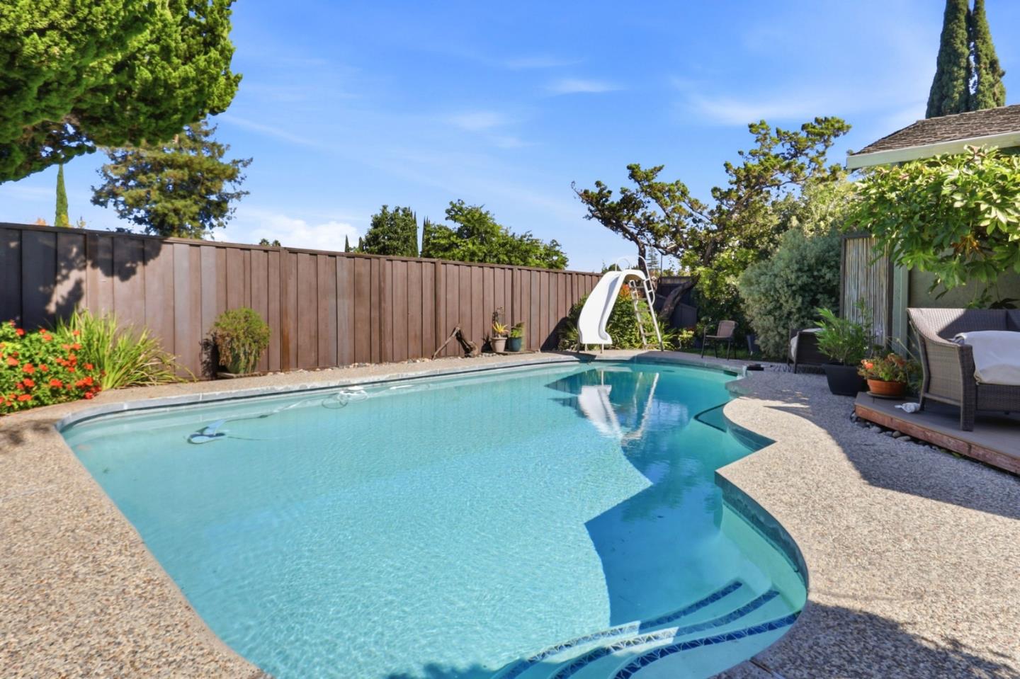 3990 Agatha WAY