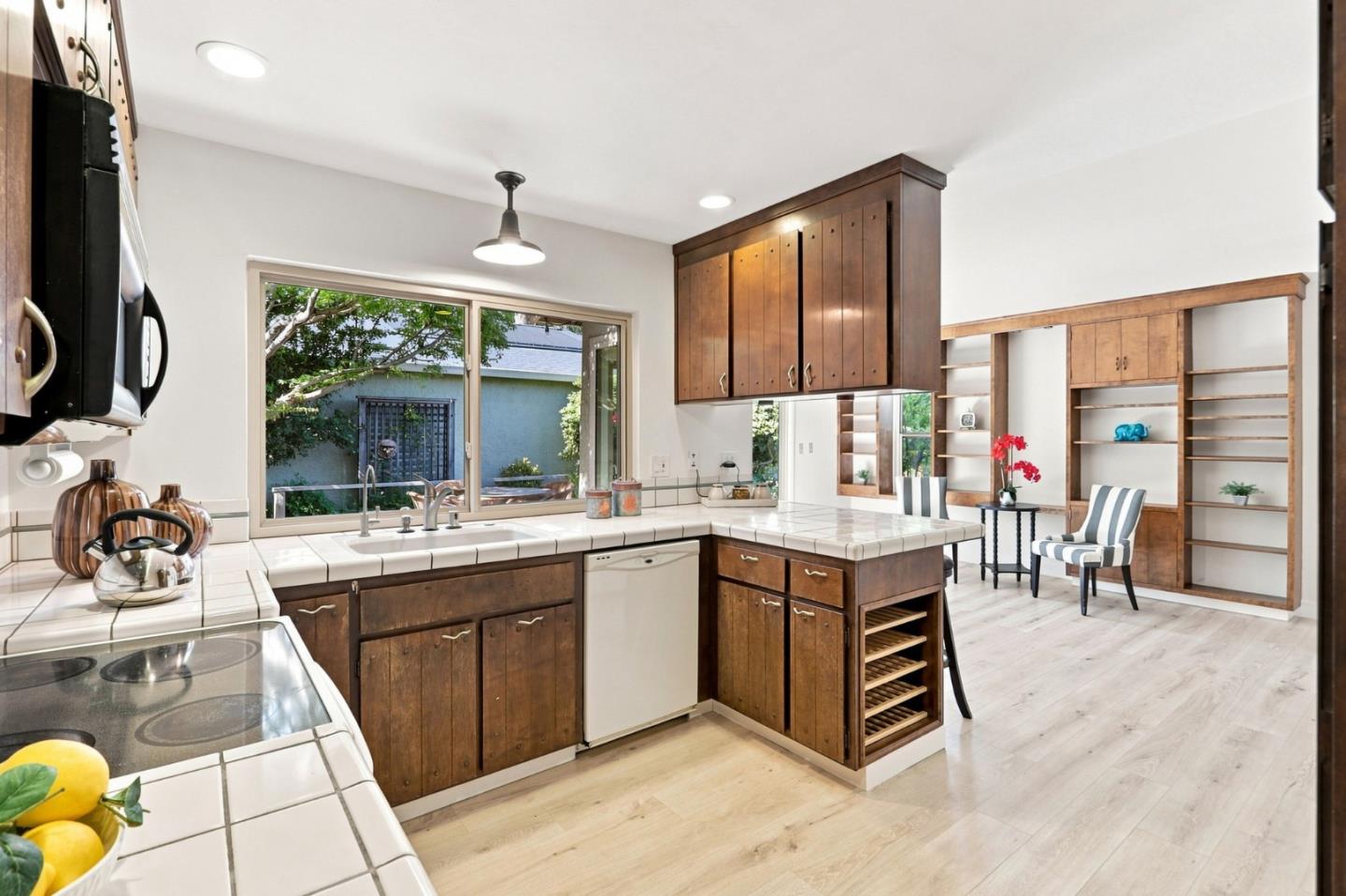 3990 Agatha WAY