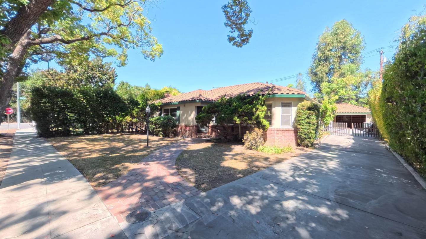 1006 Westwood DR