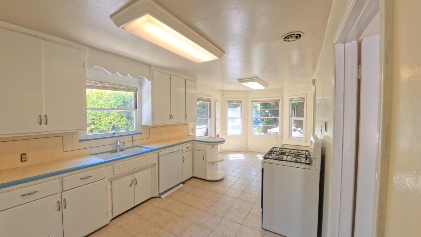 1006 Westwood DR