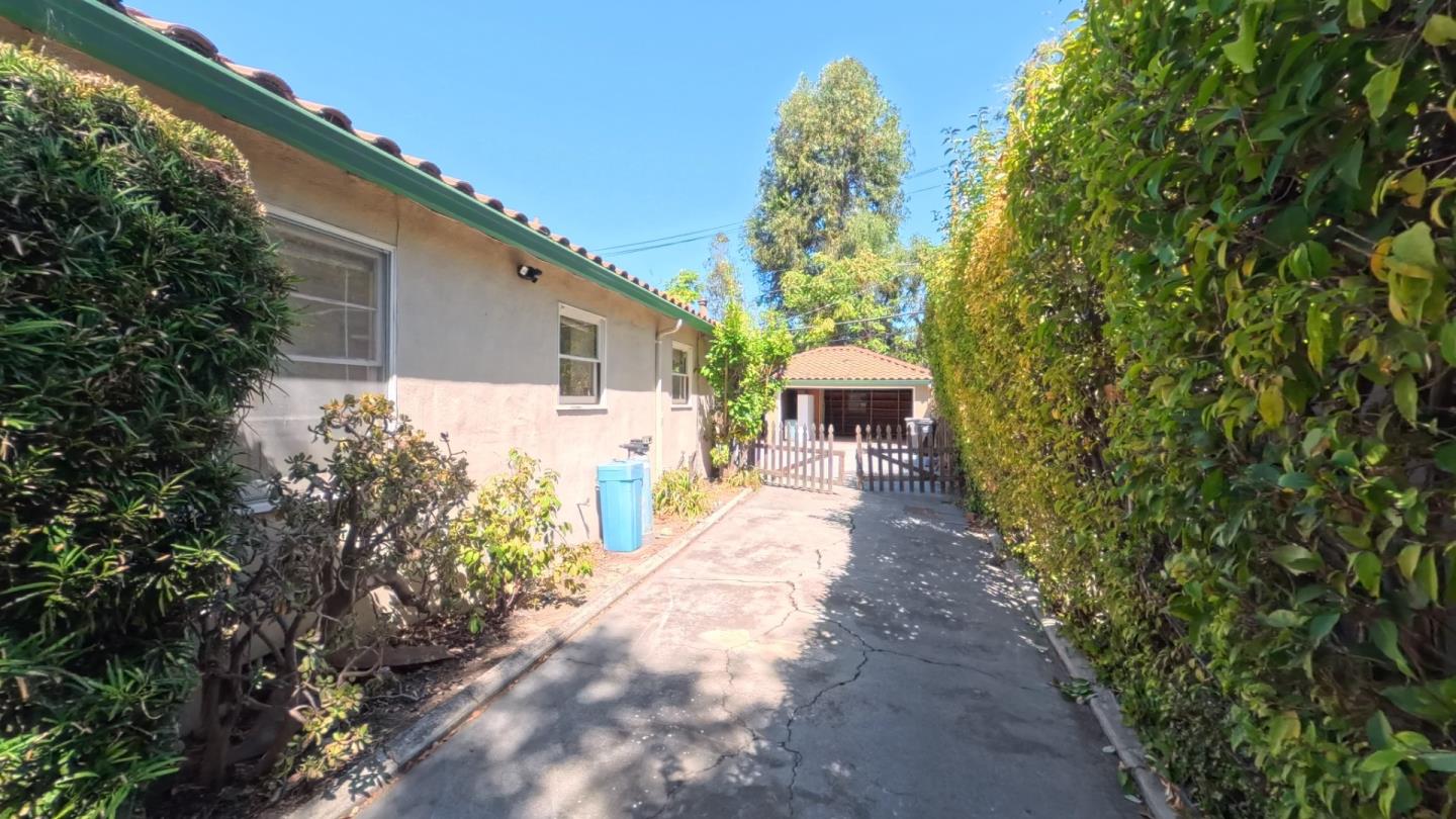 1006 Westwood DR