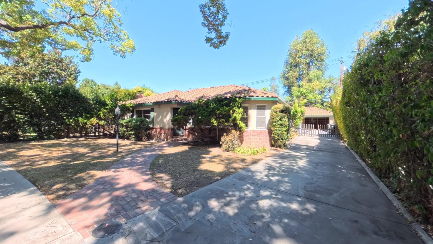 1006 Westwood DR