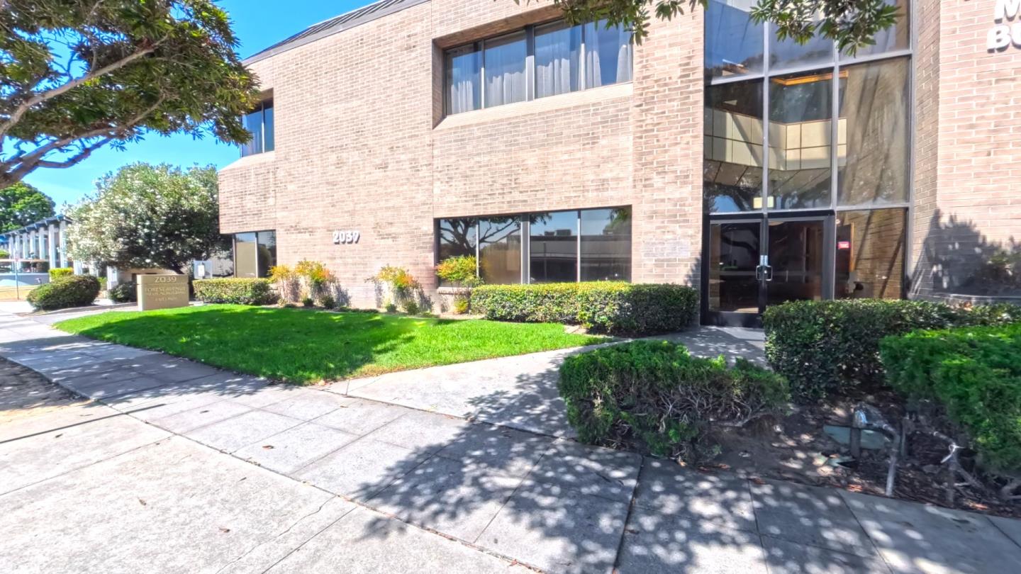2039 Forest AVE 301