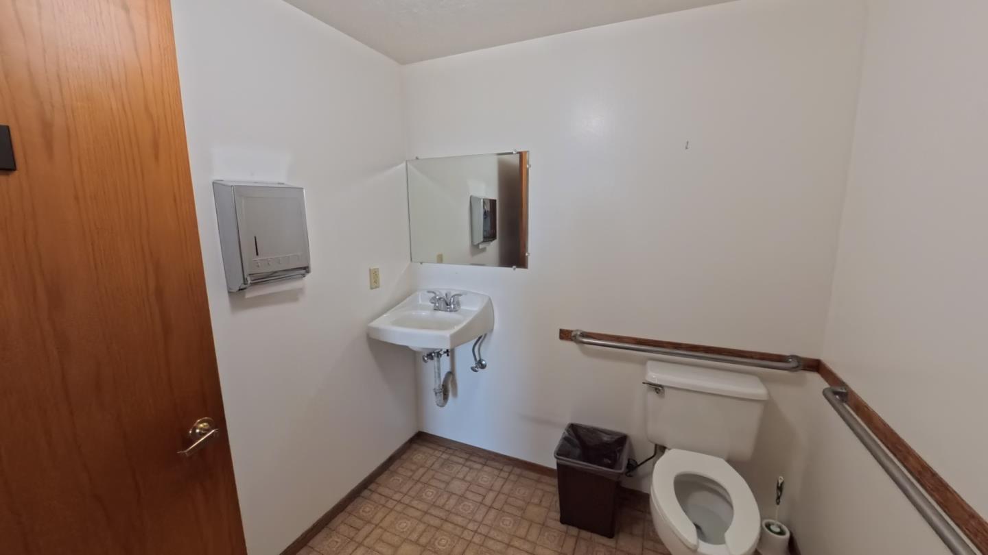 2039 Forest AVE 301