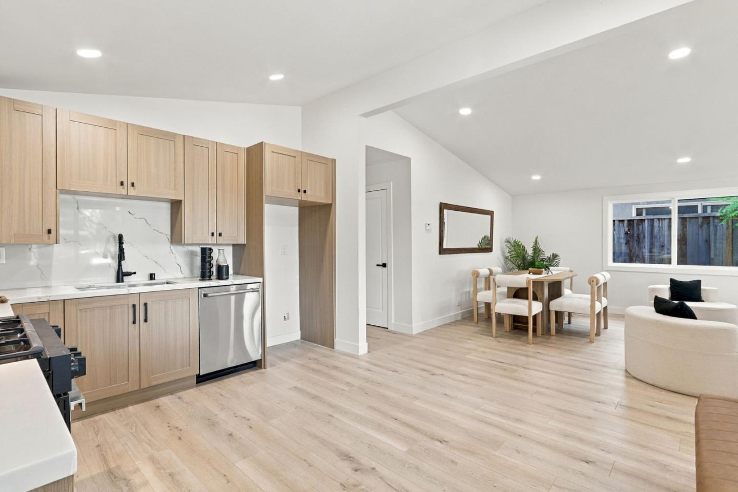 2784 Ophelia AVE