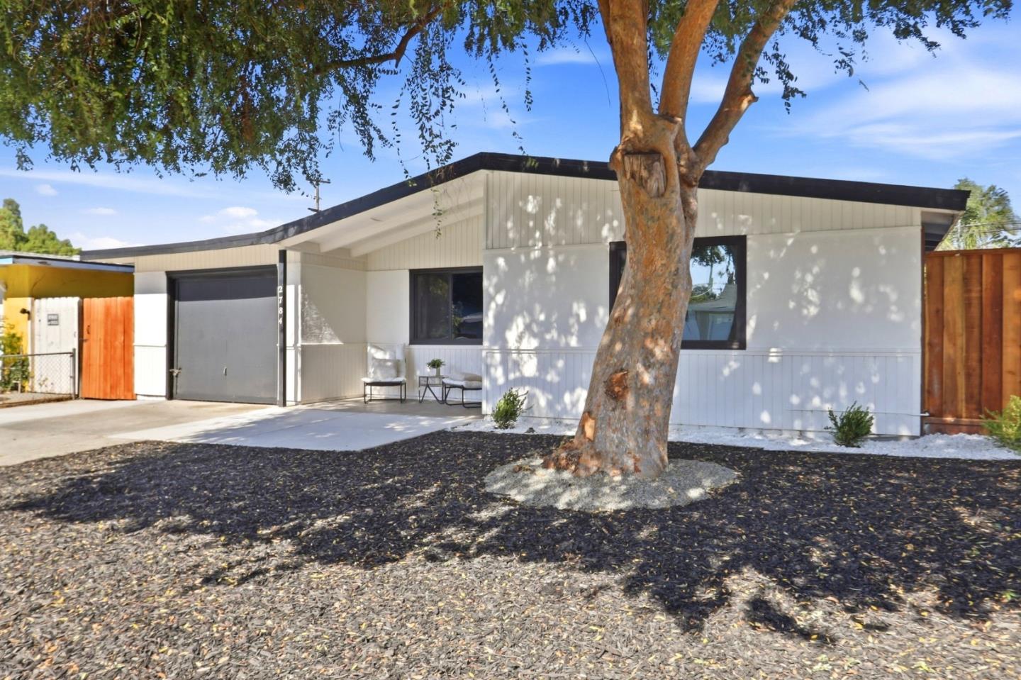 2784 Ophelia AVE