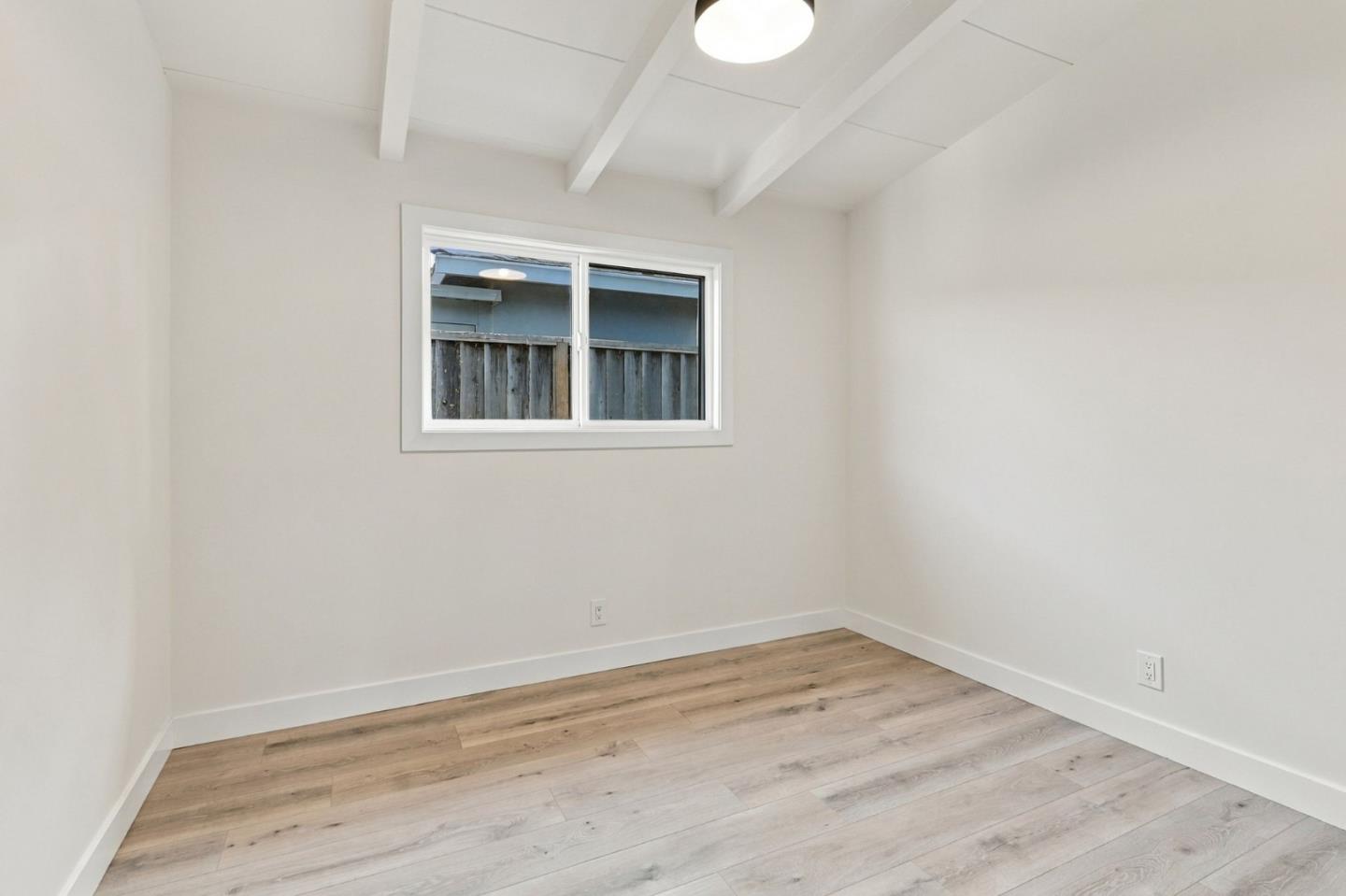 2784 Ophelia AVE