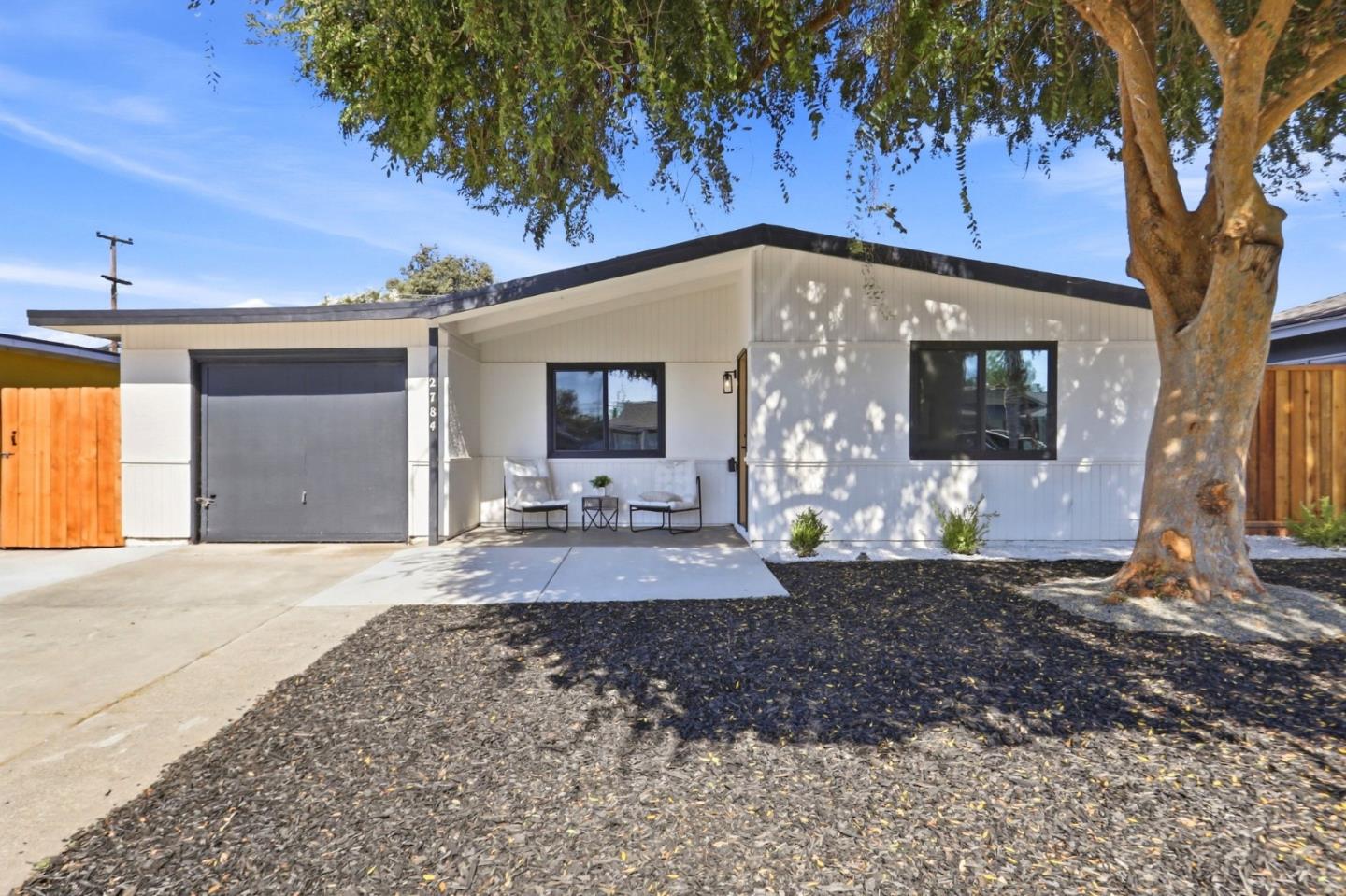 2784 Ophelia AVE