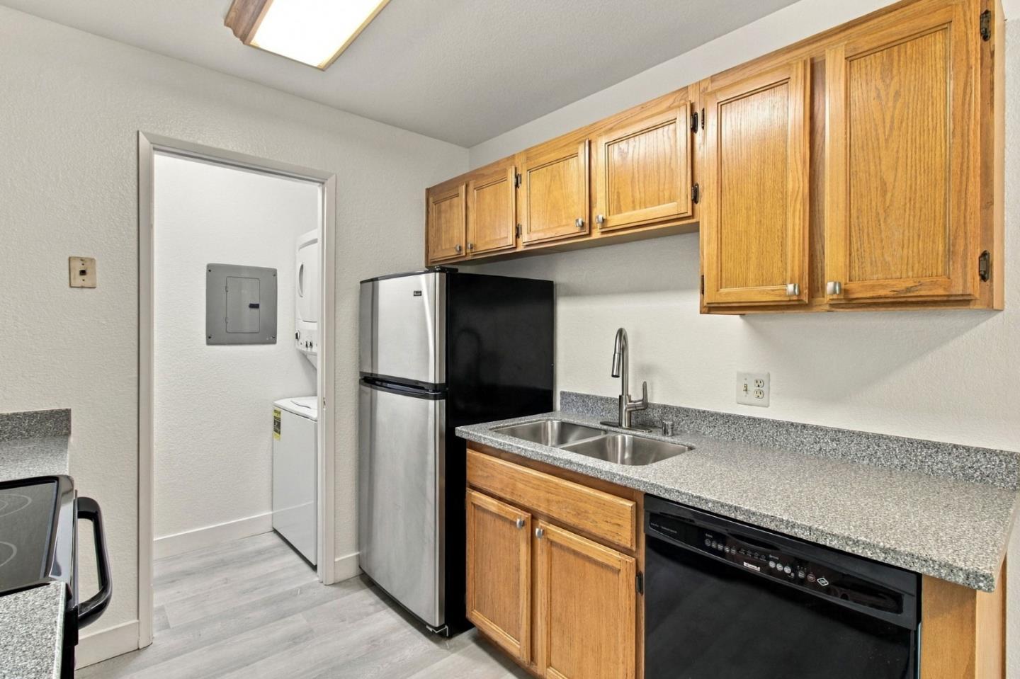 853 Woodside WAY 133