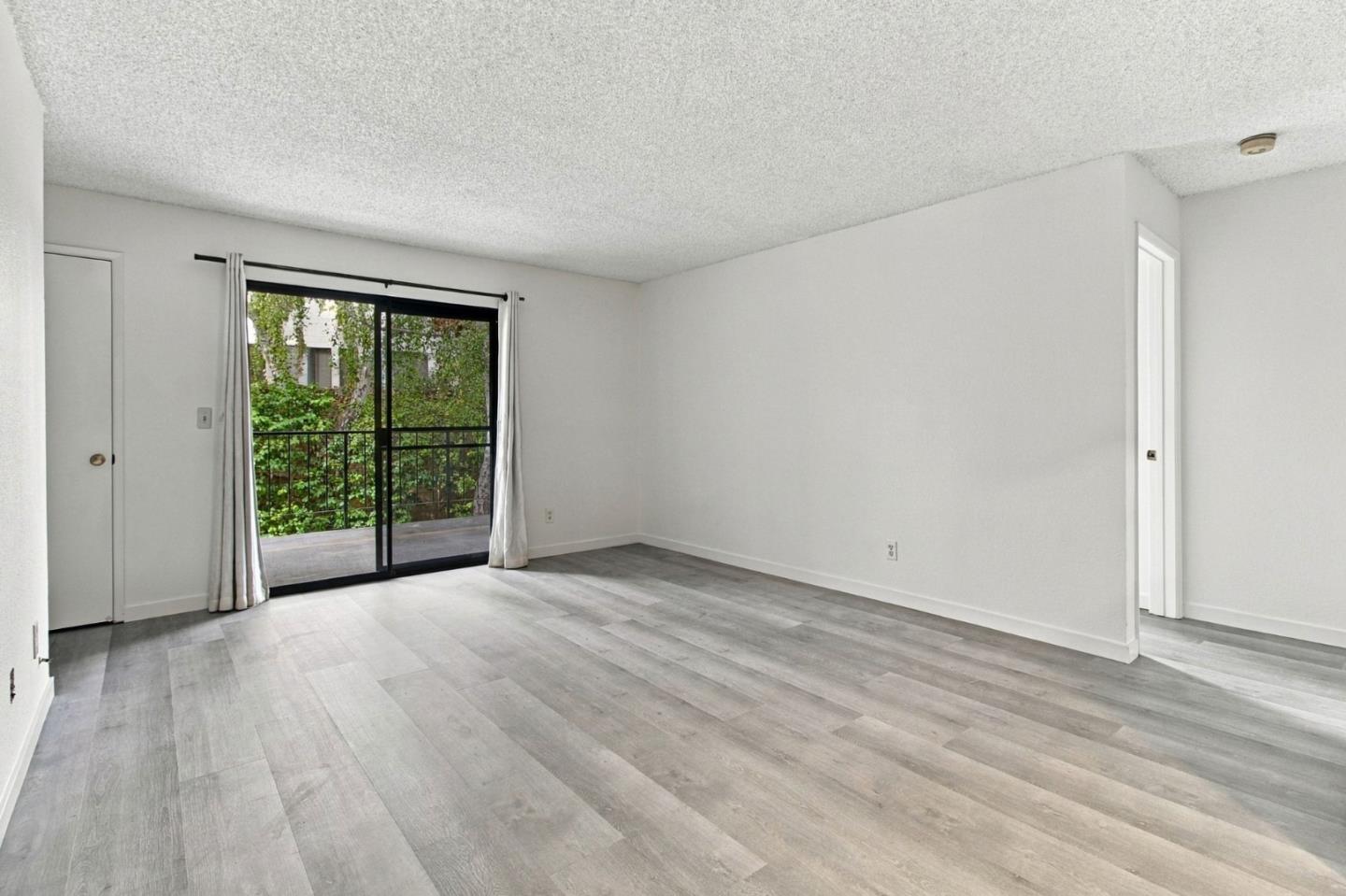 853 Woodside WAY 133