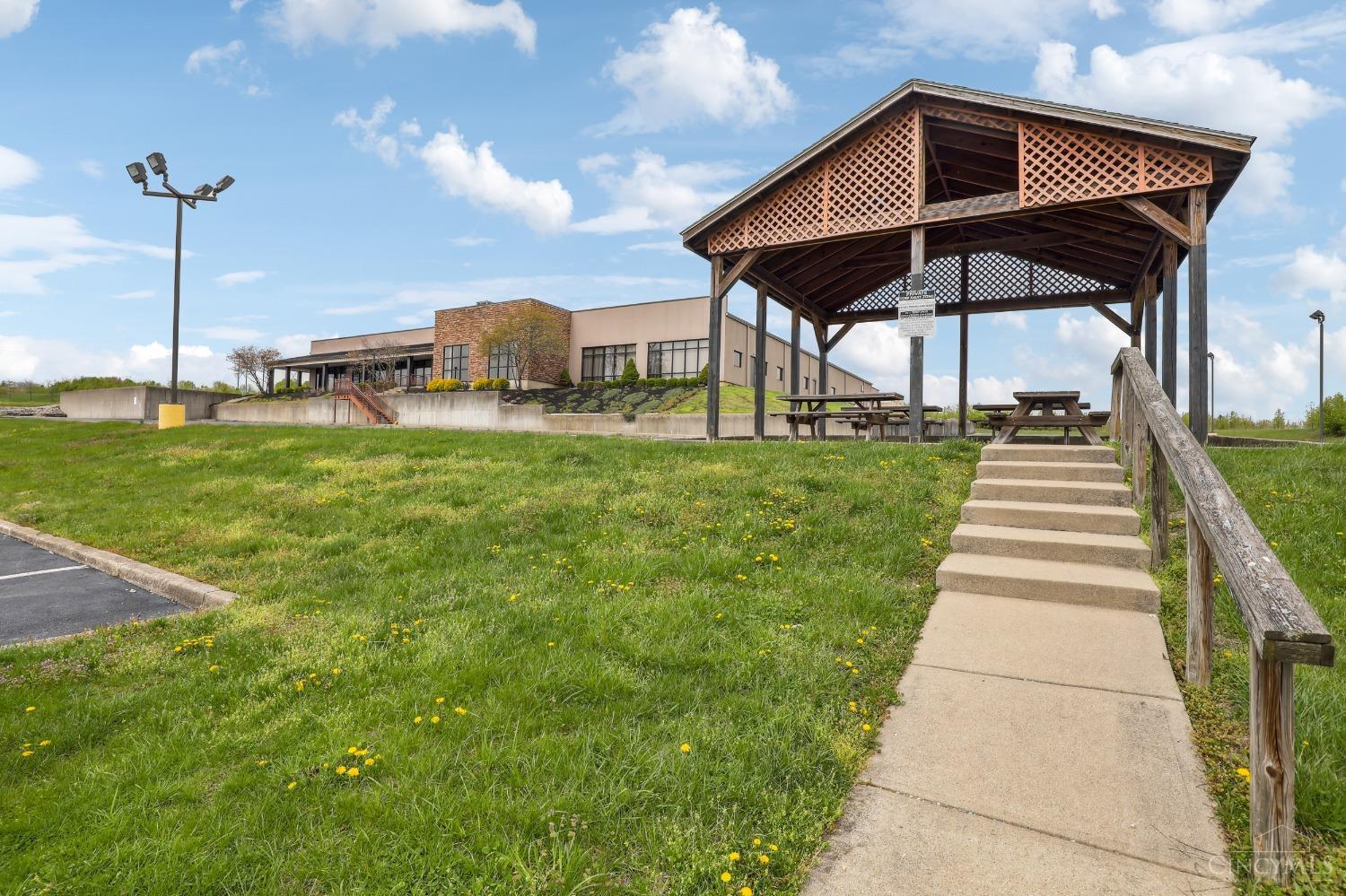 60 Overbrook dr