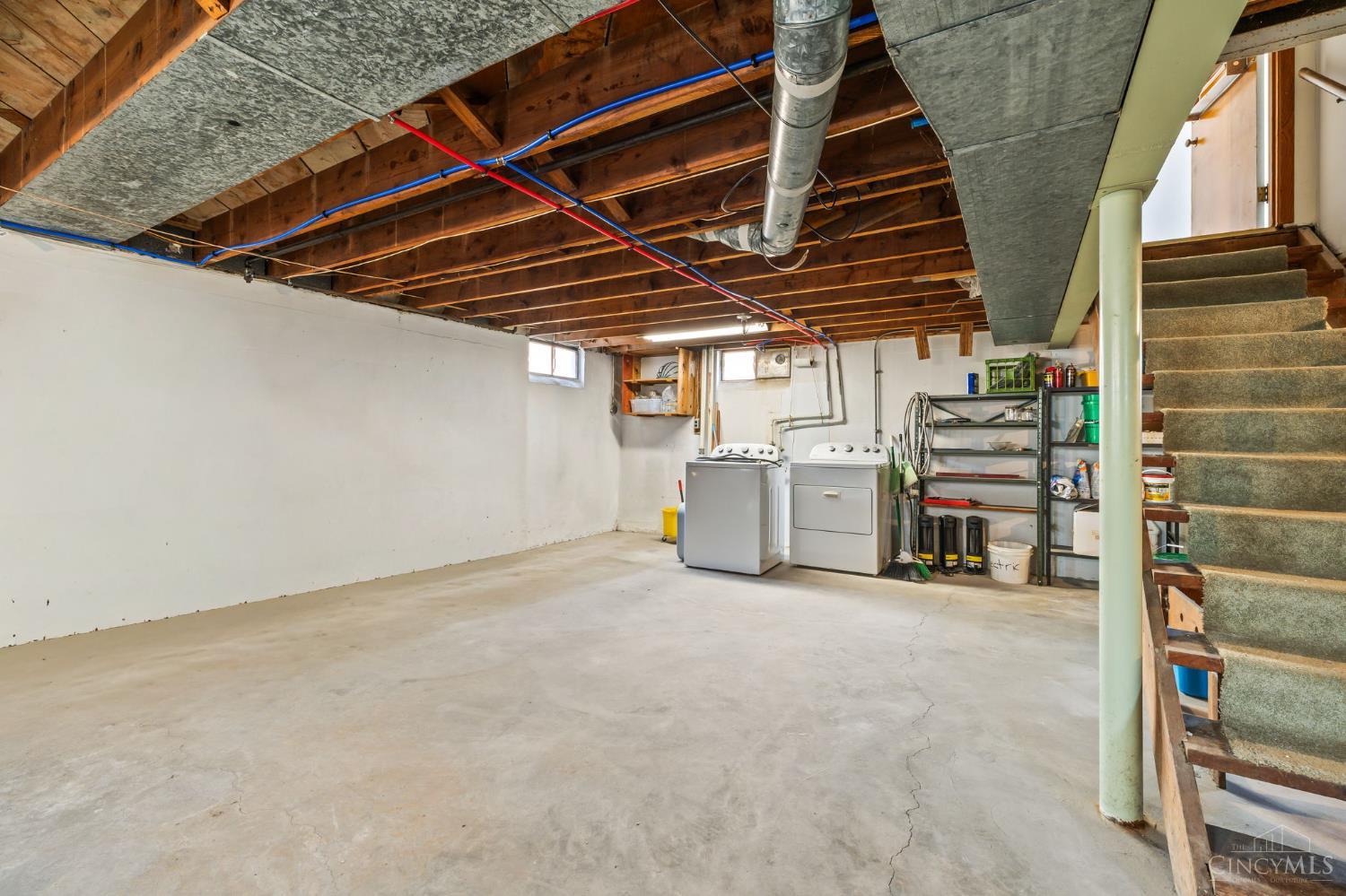 10 Forest Glen Drive