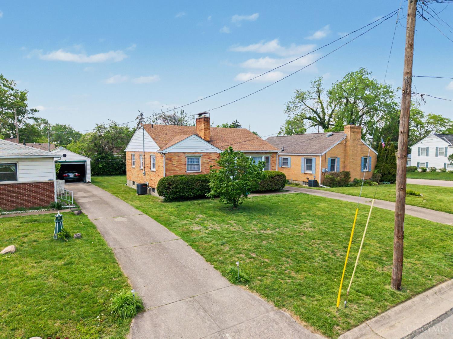 10 Forest Glen Drive