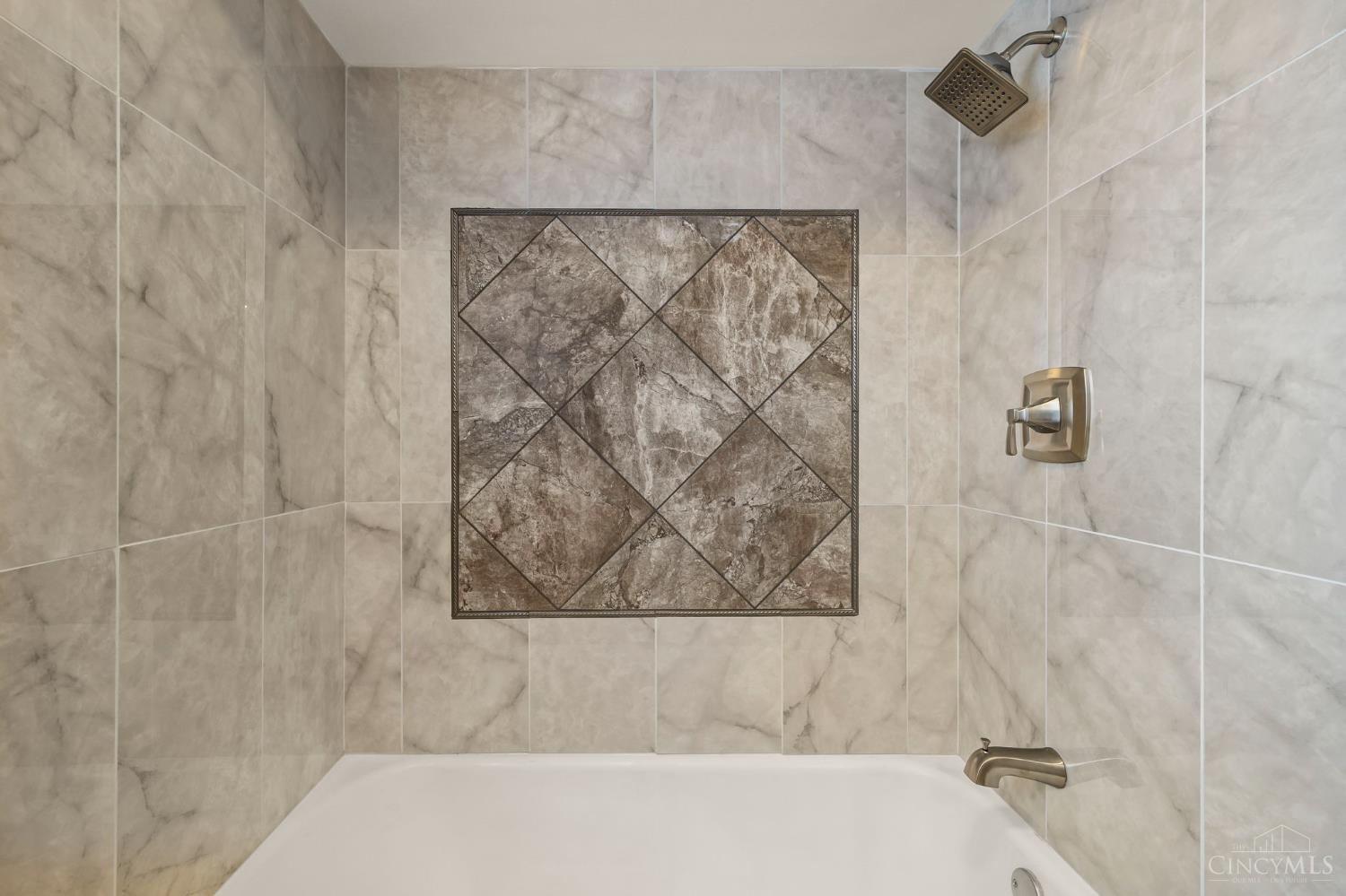 10 Forest Glen Drive