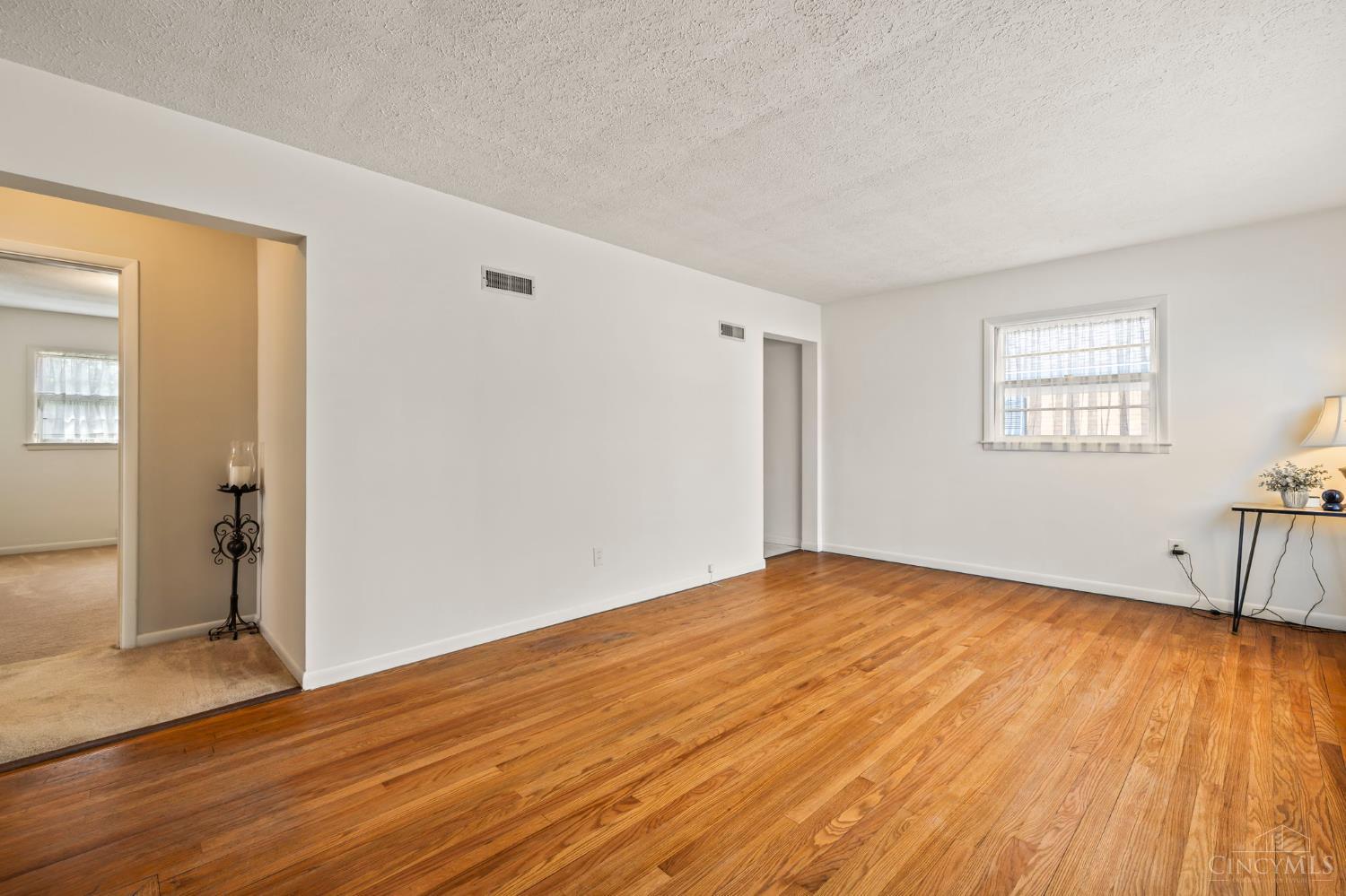 10 Forest Glen Drive