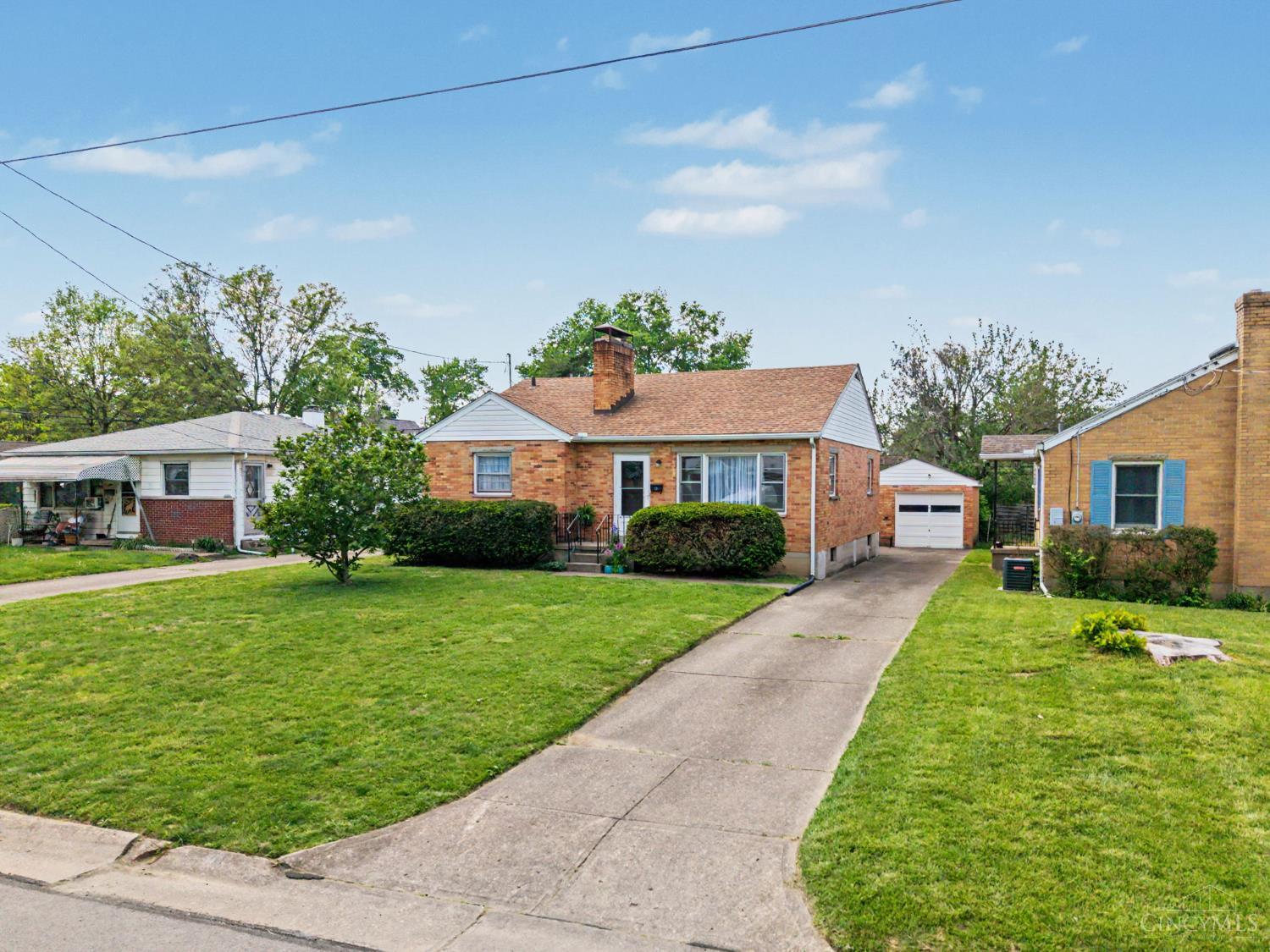 10 Forest Glen Drive