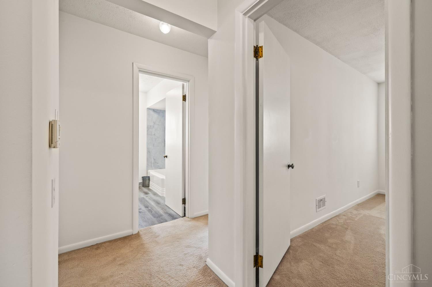 10 Forest Glen Drive