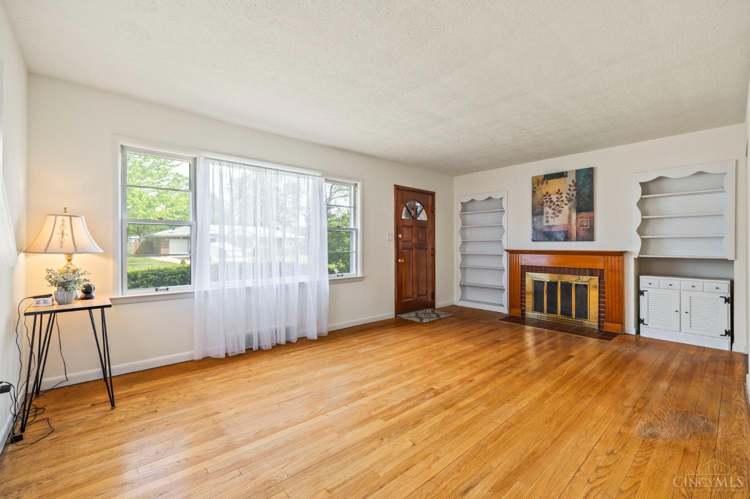 10 Forest Glen Drive