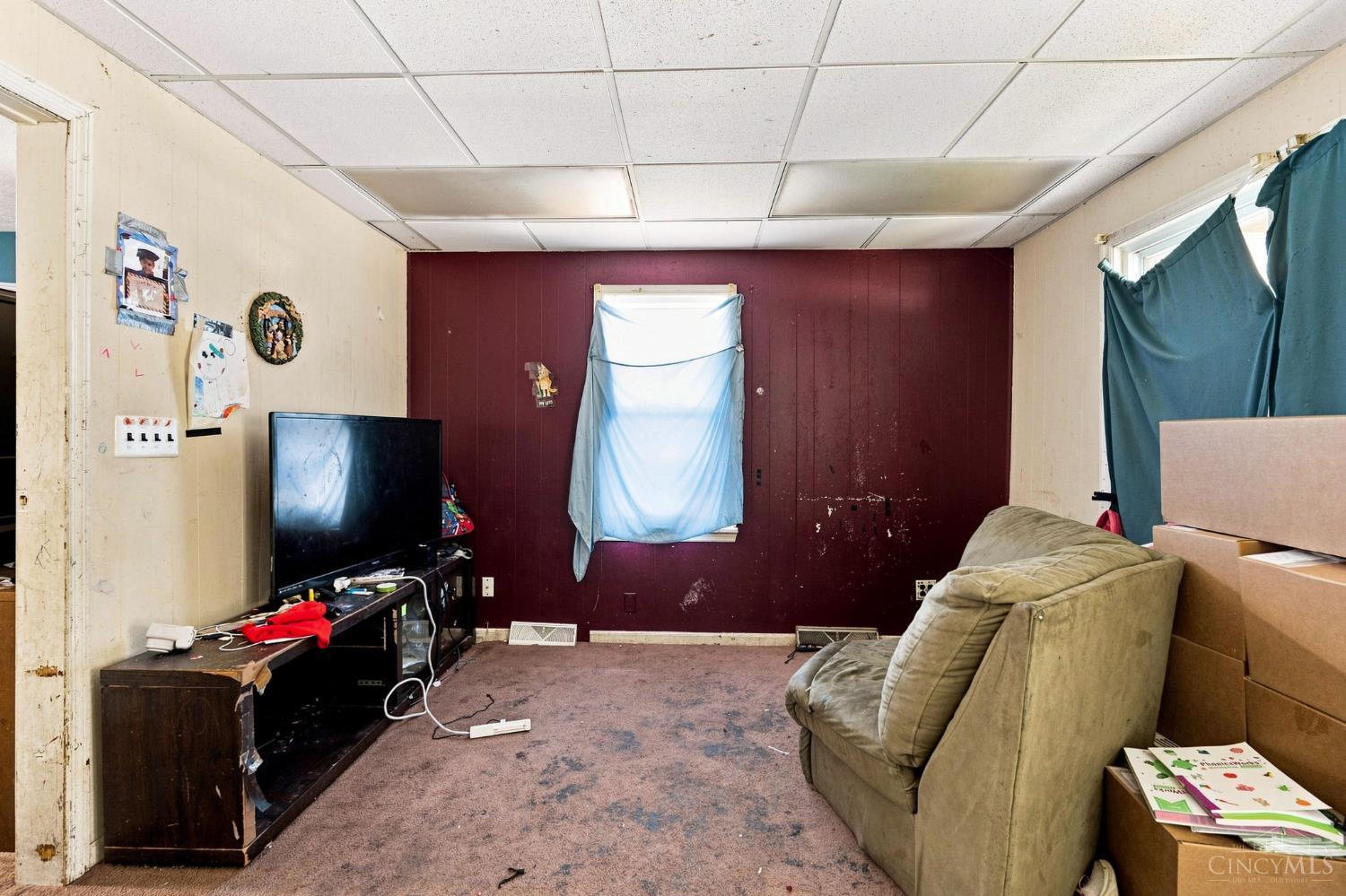 2125 Winona Drive
