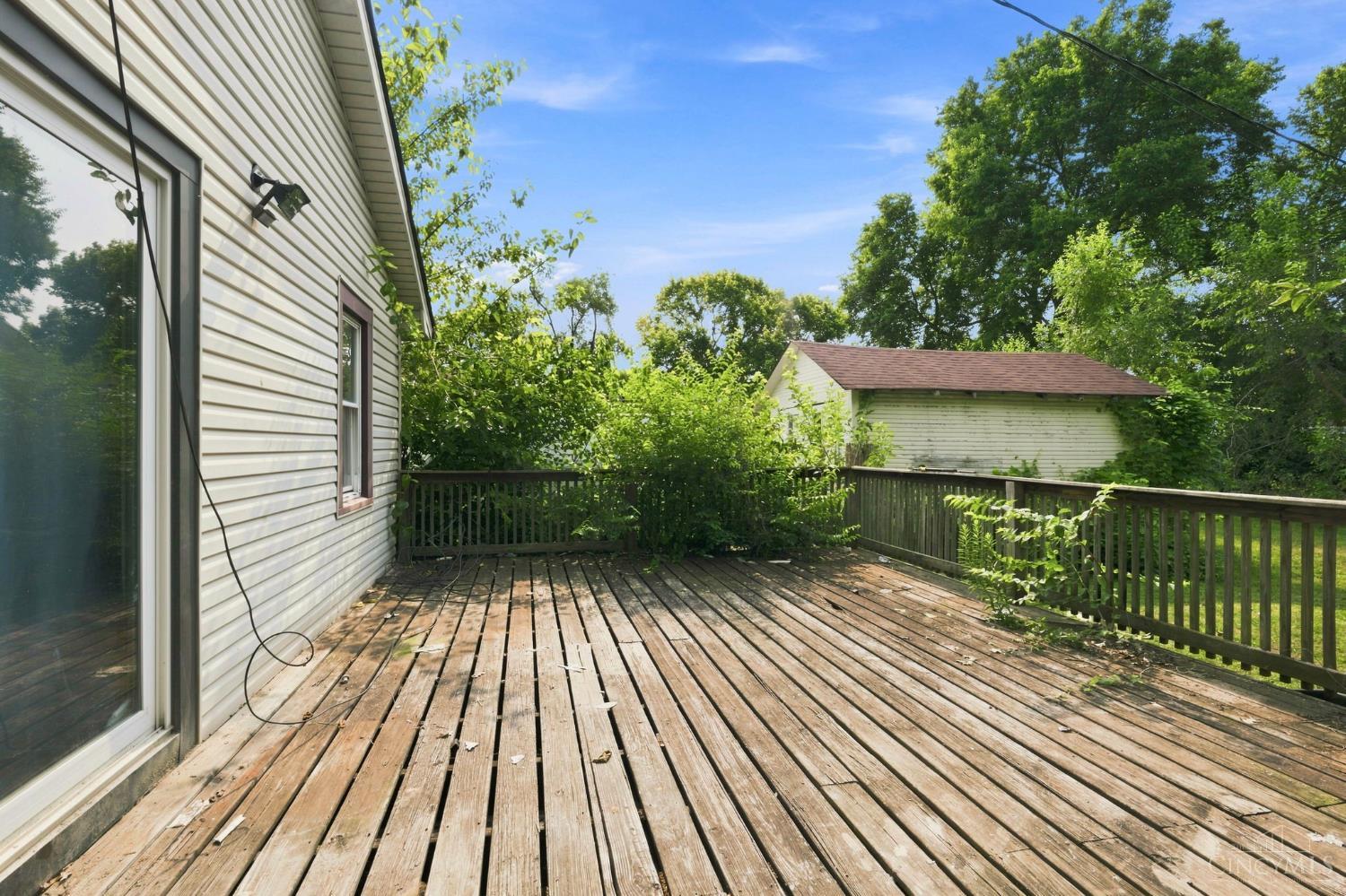 2125 Winona Drive