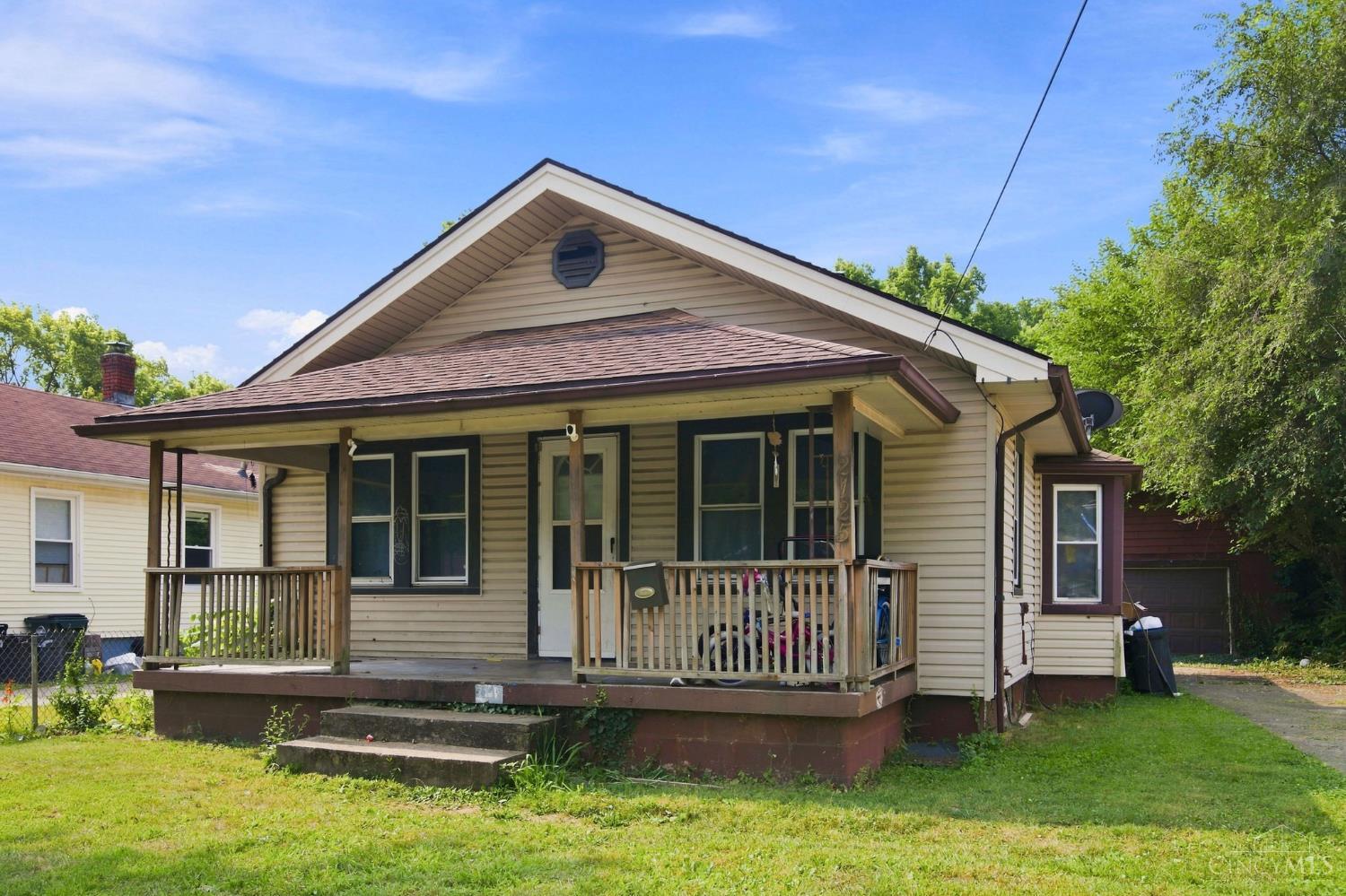2125 Winona Drive