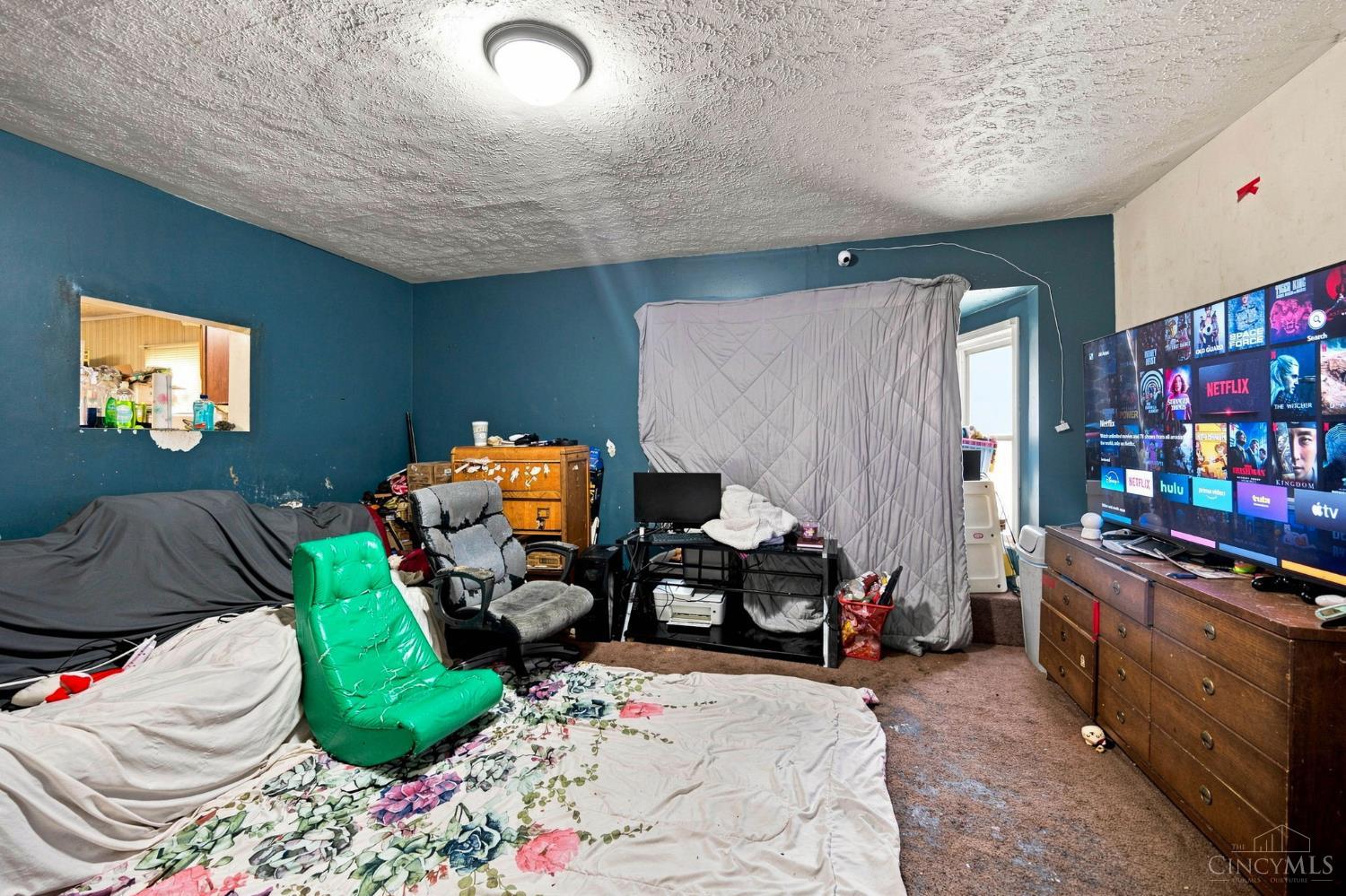 2125 Winona Drive