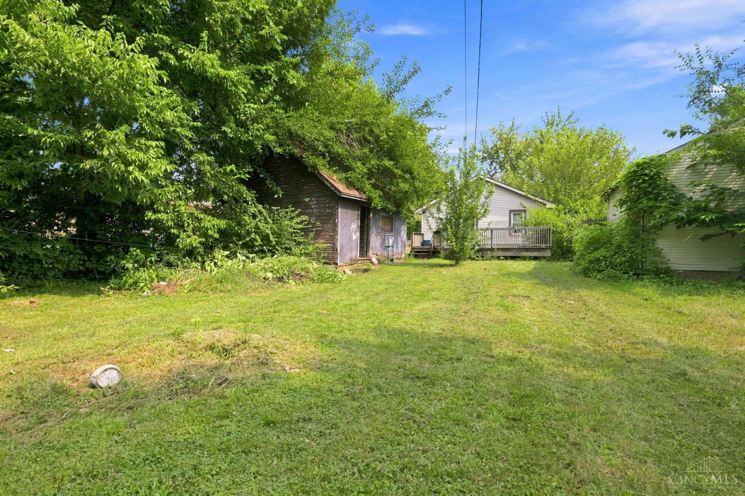 2125 Winona Drive