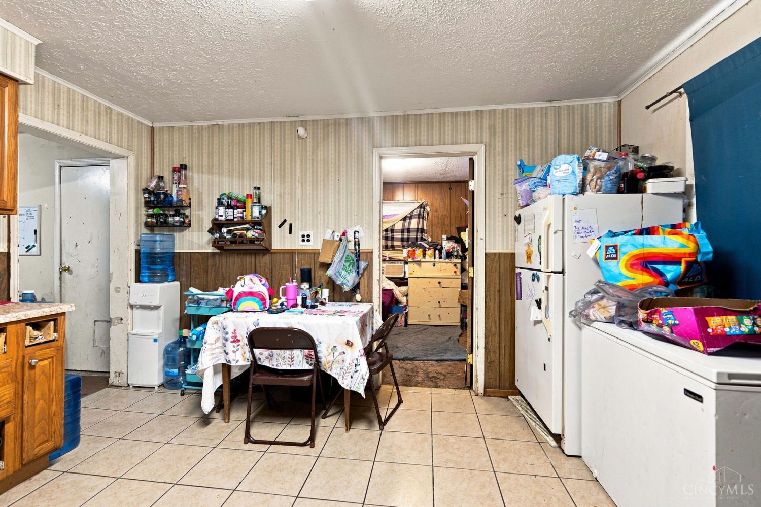 2125 Winona Drive