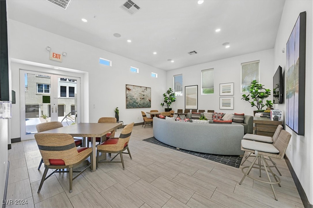 2555 Hampton Road 9108