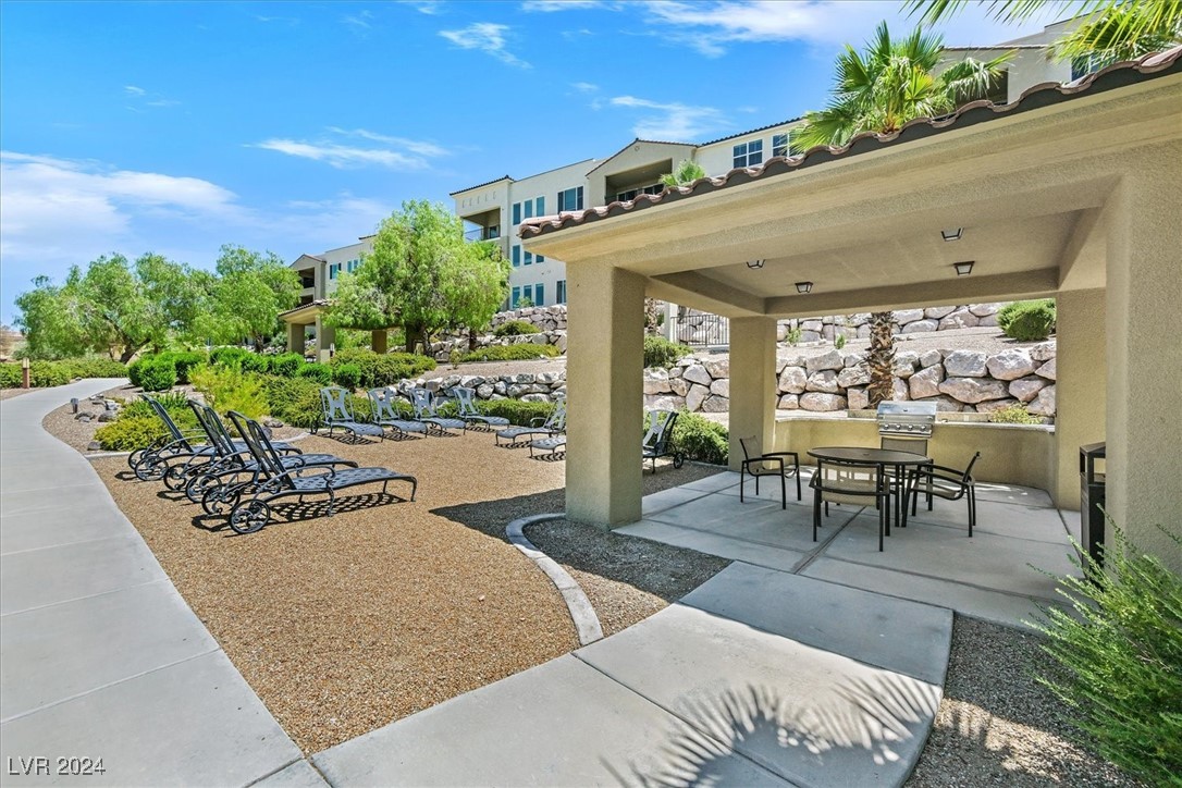 2555 Hampton Road 9108