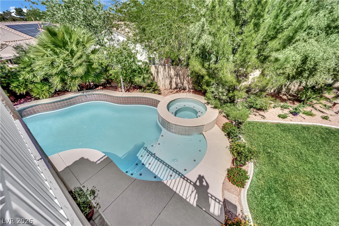 306 Treehouse Court