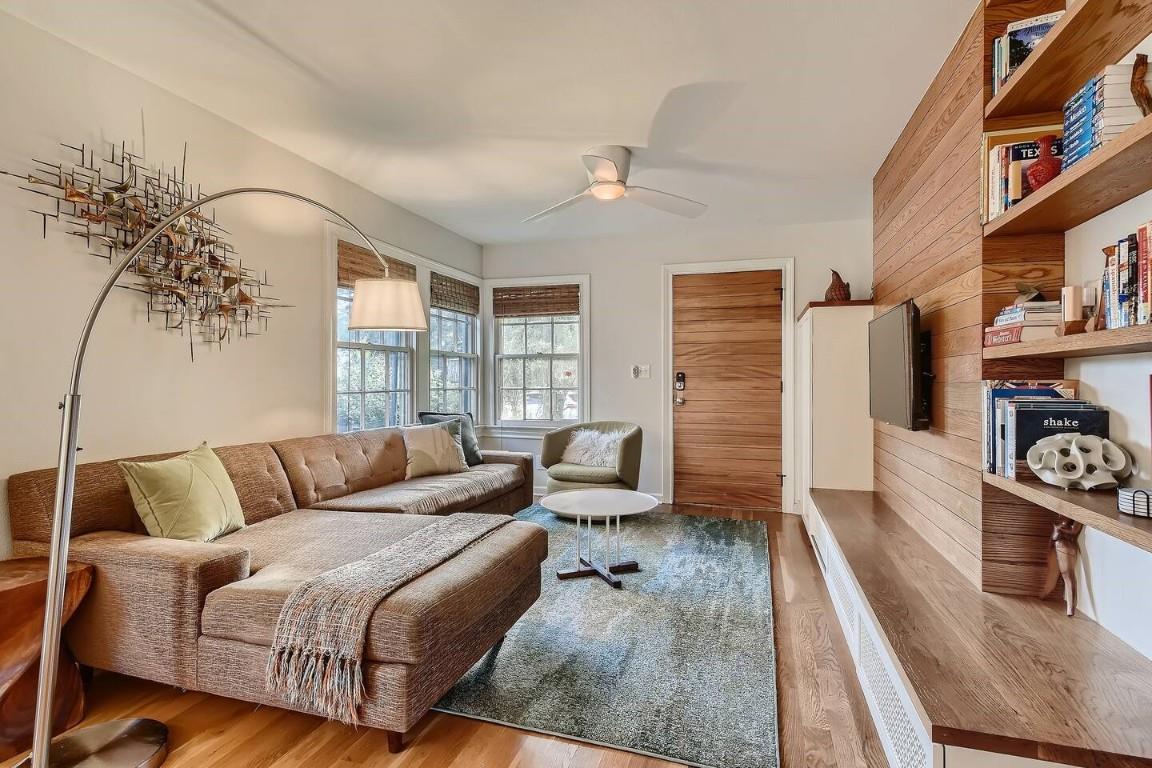 2704 Stacy LN