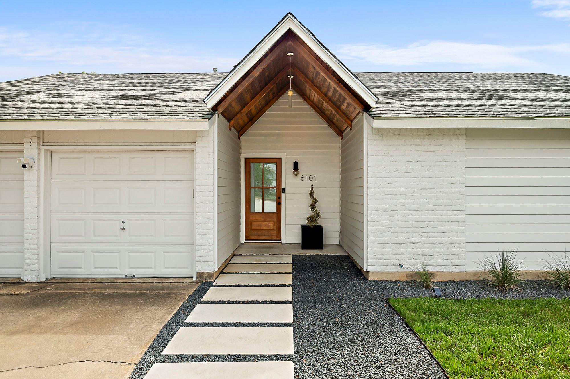 6101 Bridlington CIR