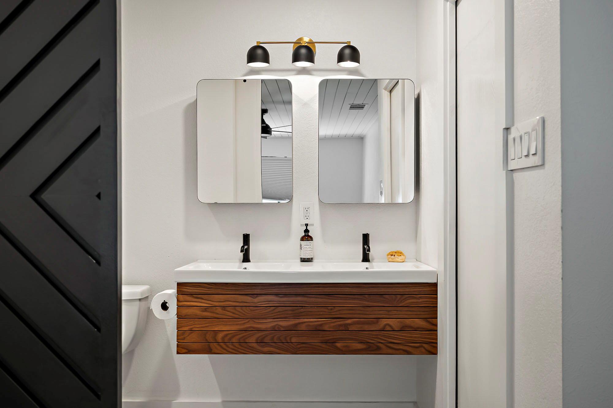 6101 Bridlington CIR