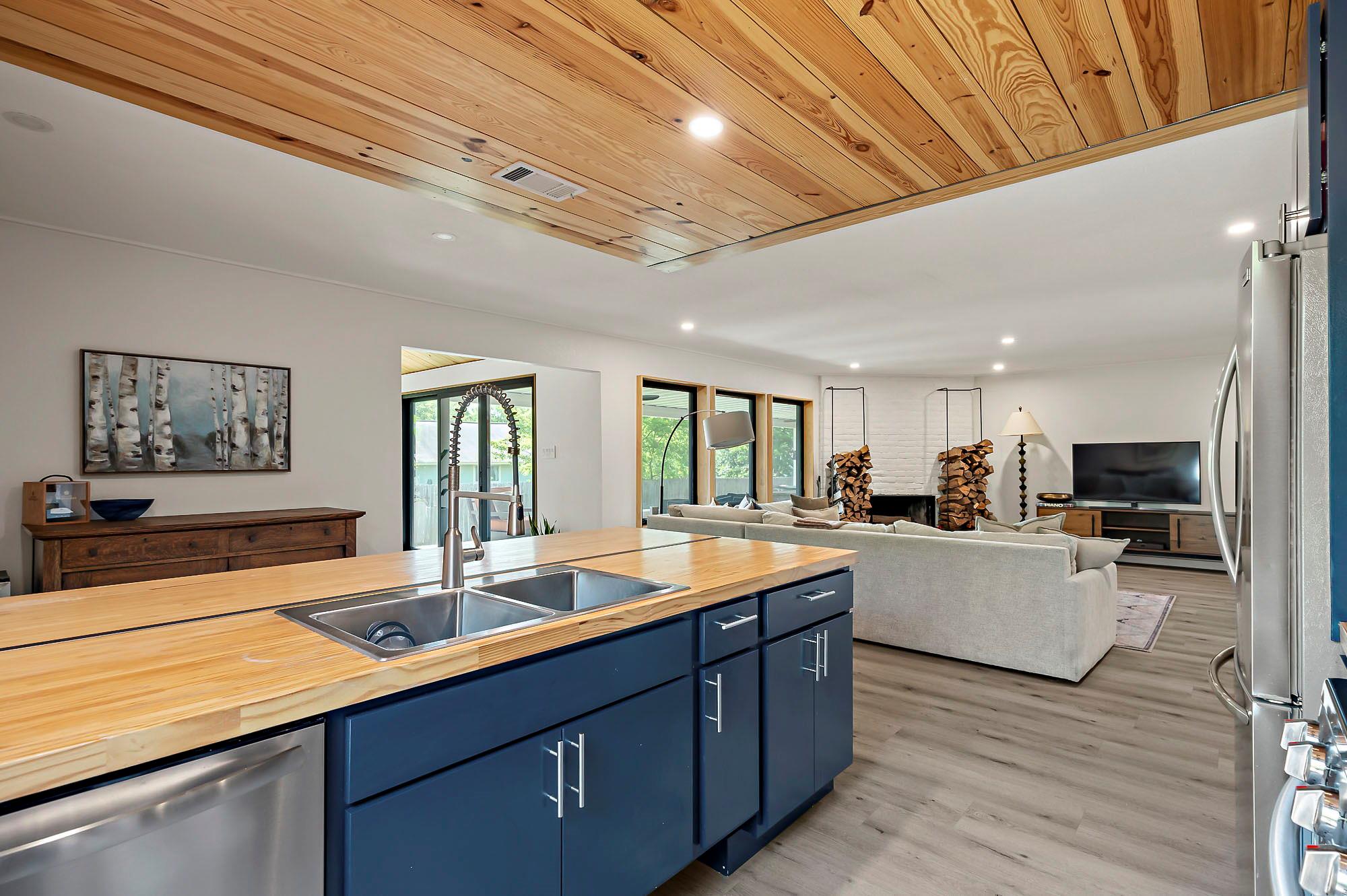 6101 Bridlington CIR