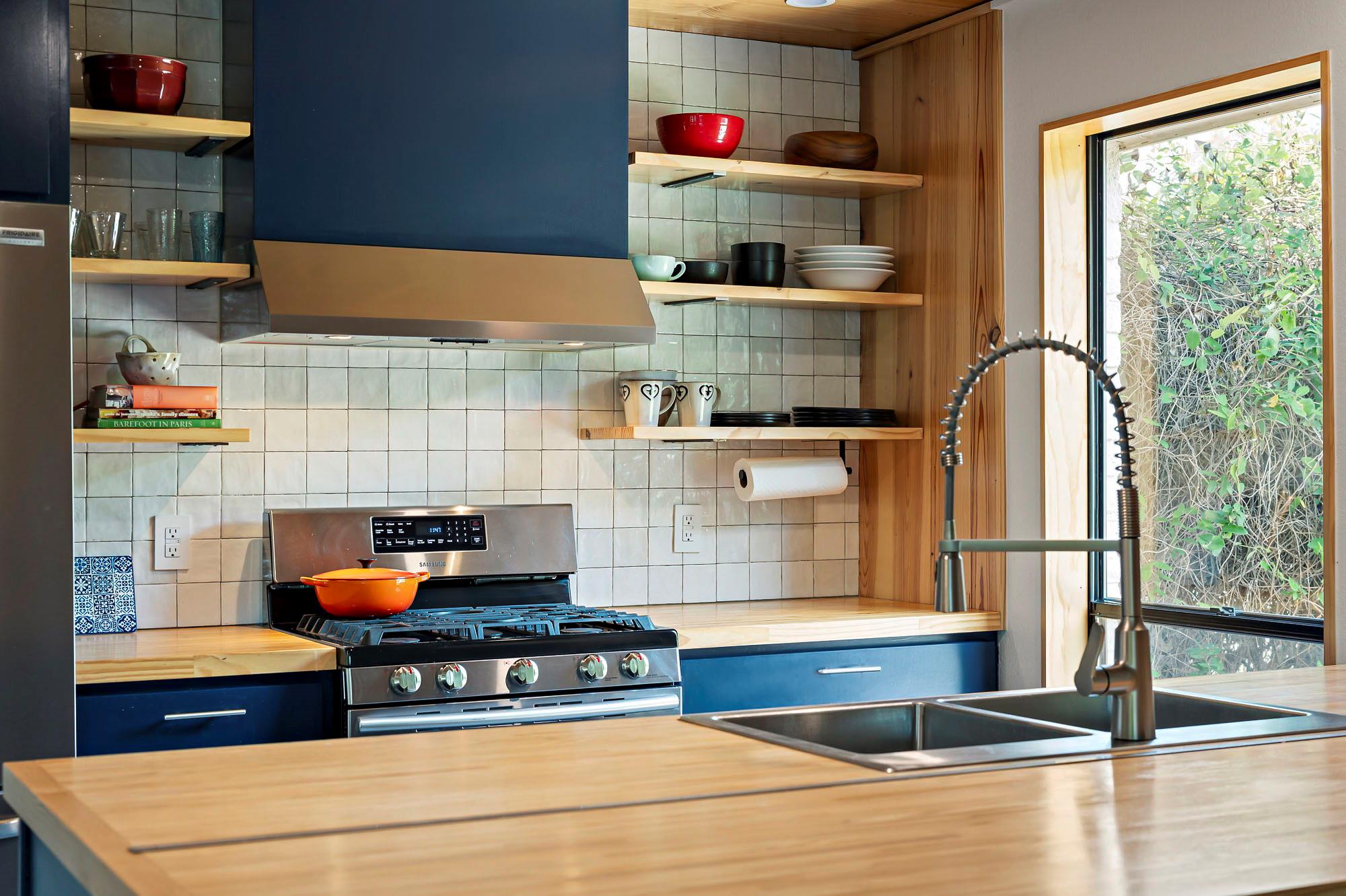 6101 Bridlington CIR