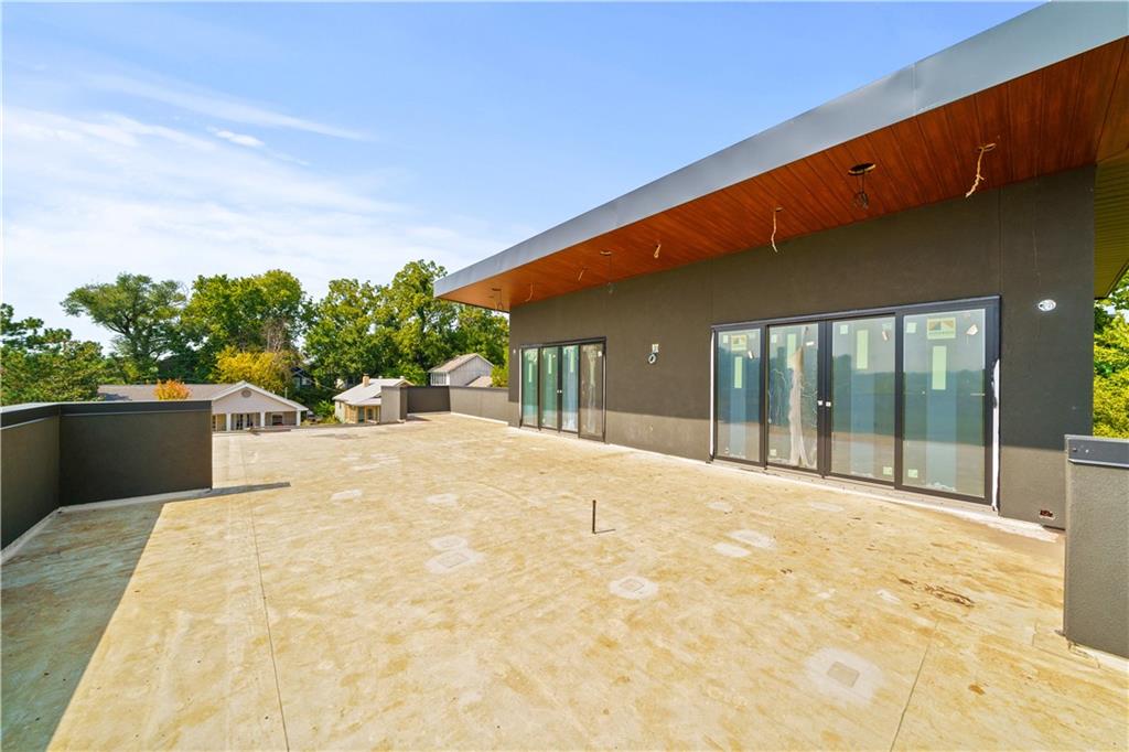 1210 W 48th Street