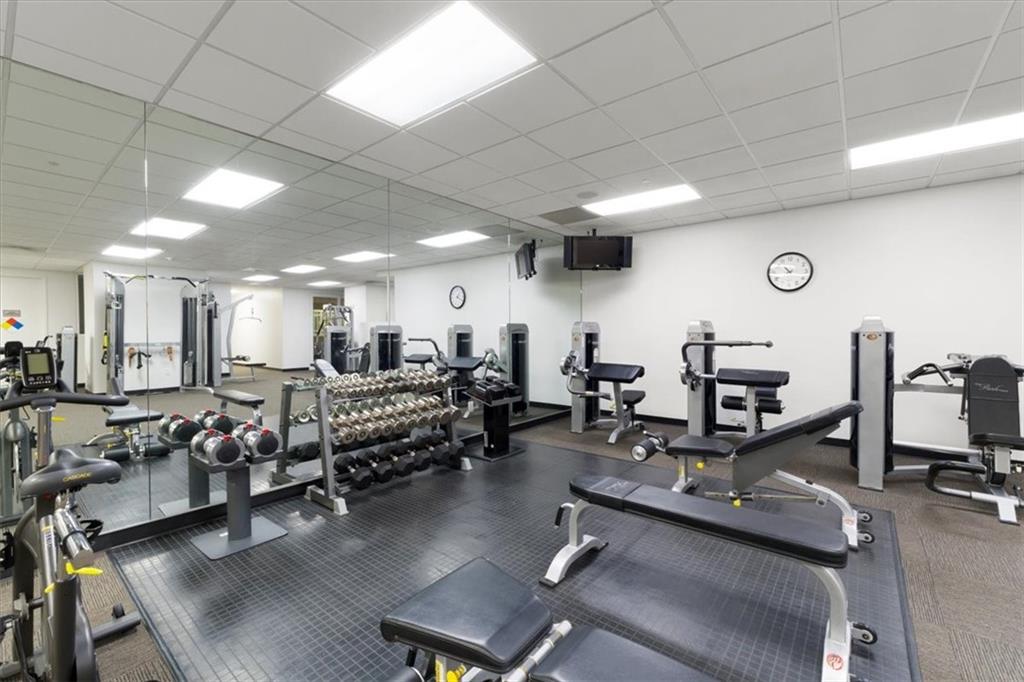 700 W 31st Street Unit: 703