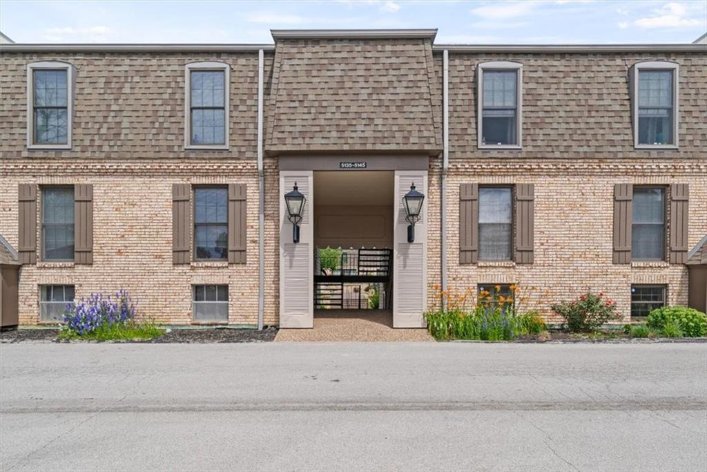 5137 W 75th Street
