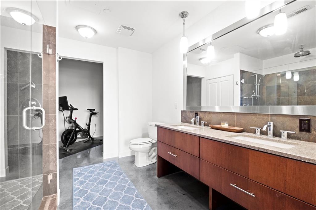 4141 Pennsylvania Avenue Unit: 302