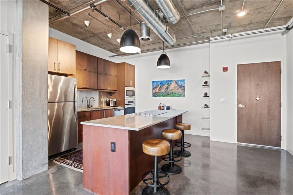 4141 Pennsylvania Avenue Unit: 302