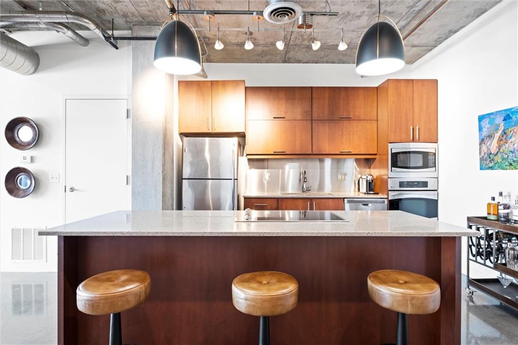 4141 Pennsylvania Avenue Unit: 302