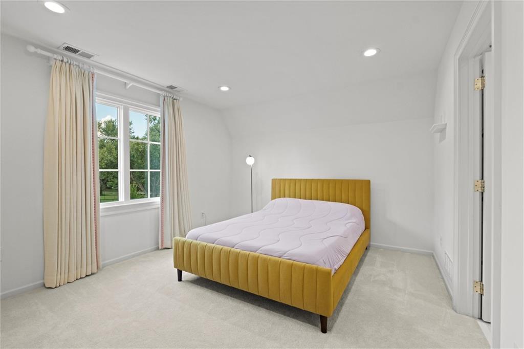 8605 Reinhardt Lane