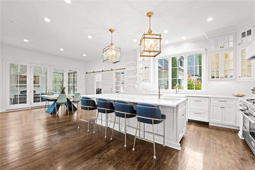 8605 Reinhardt Lane