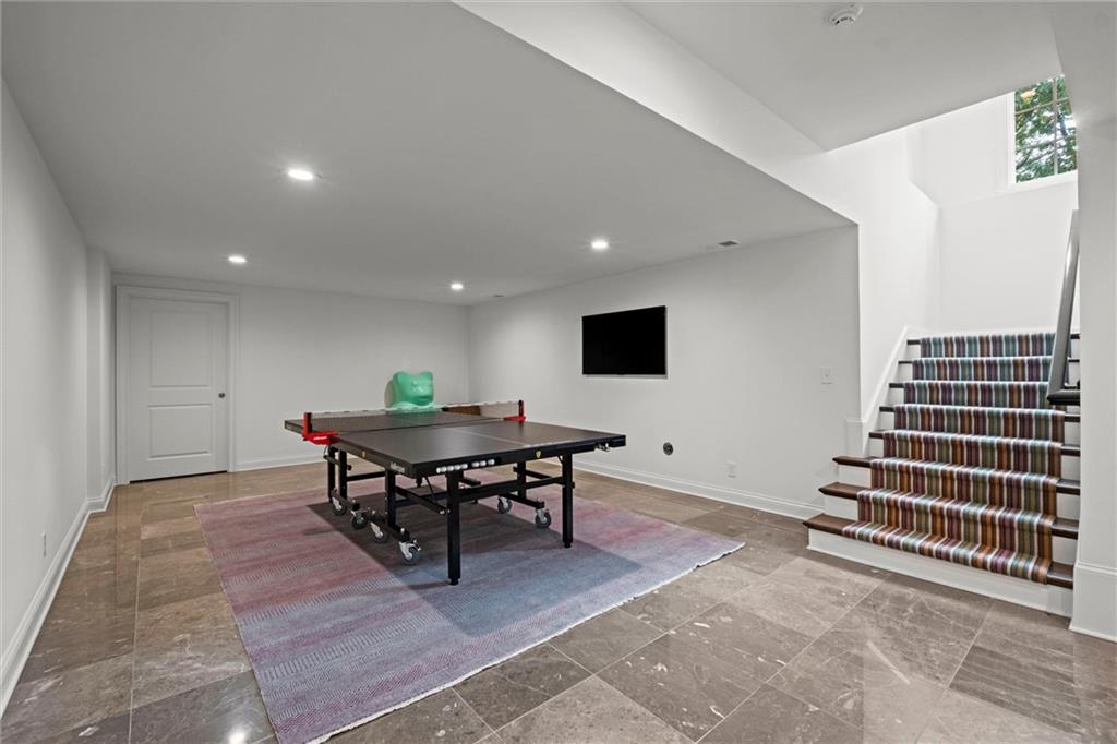 8605 Reinhardt Lane