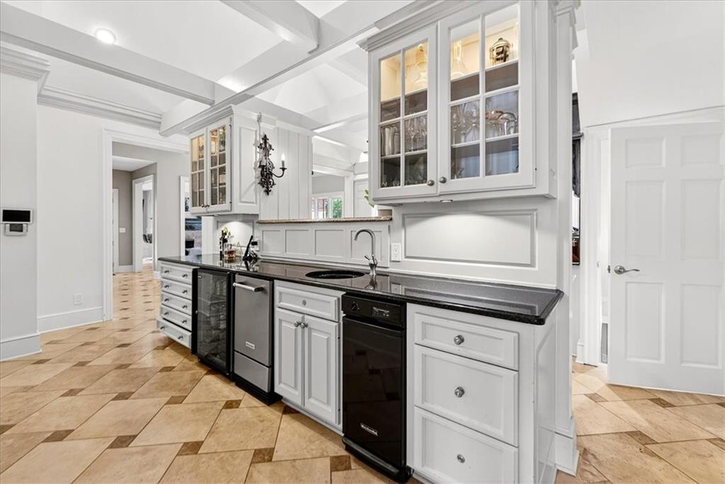 1236 W 57th Street